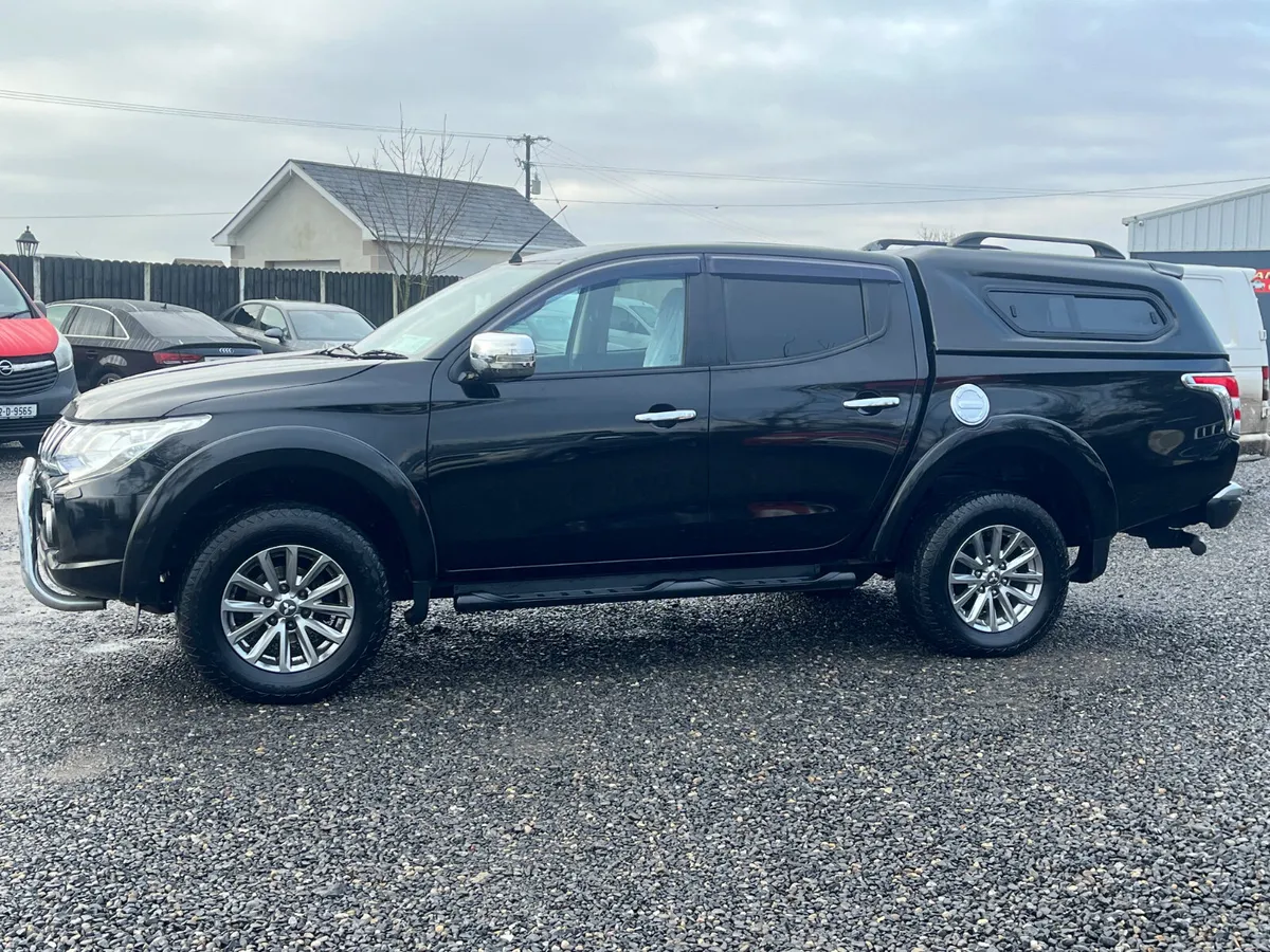 2017 MITSUBISHI L200 2.4 AUTOMATIC - Image 4