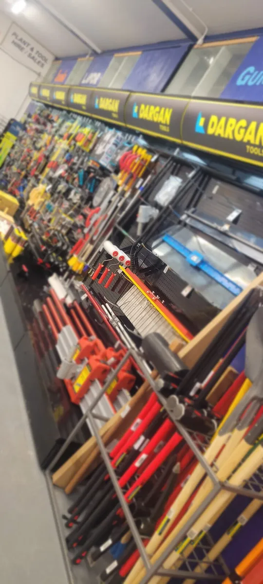 Selection Of Concrete moving and finishing Tools - Image 3