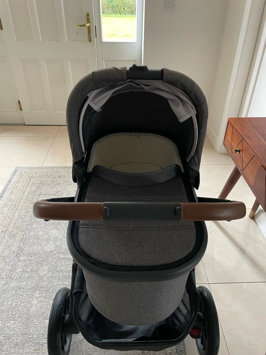 Uppababy Vista 2 Grayson Bundle - Image 4