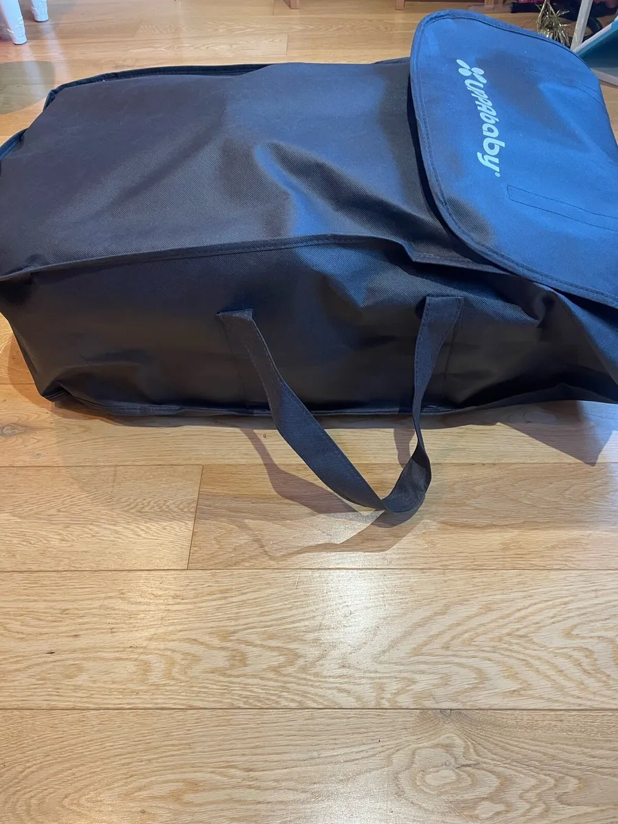 Uppababy Vista 2 Grayson Bundle - Image 2