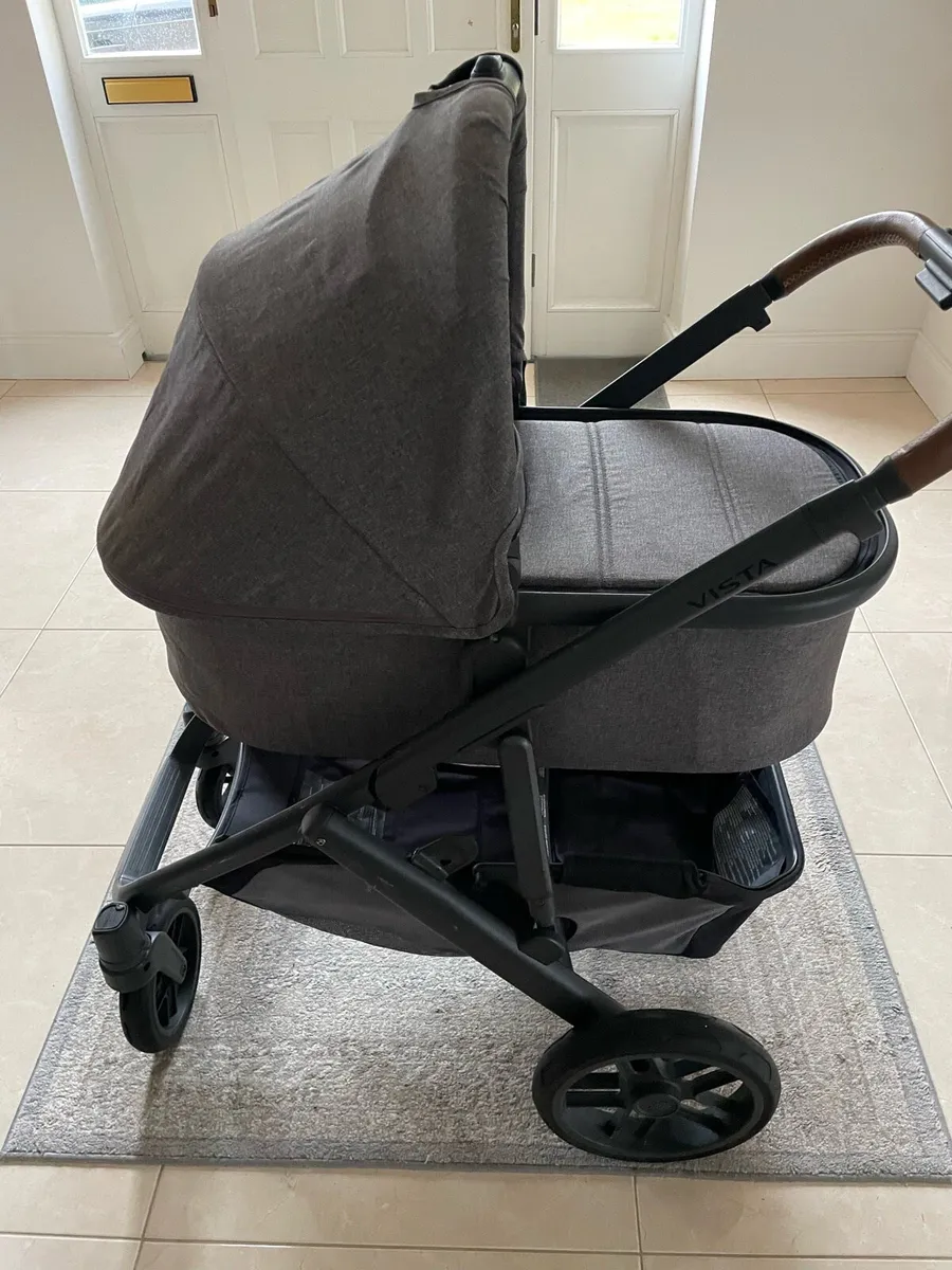 Uppababy Vista 2 Grayson Bundle - Image 3