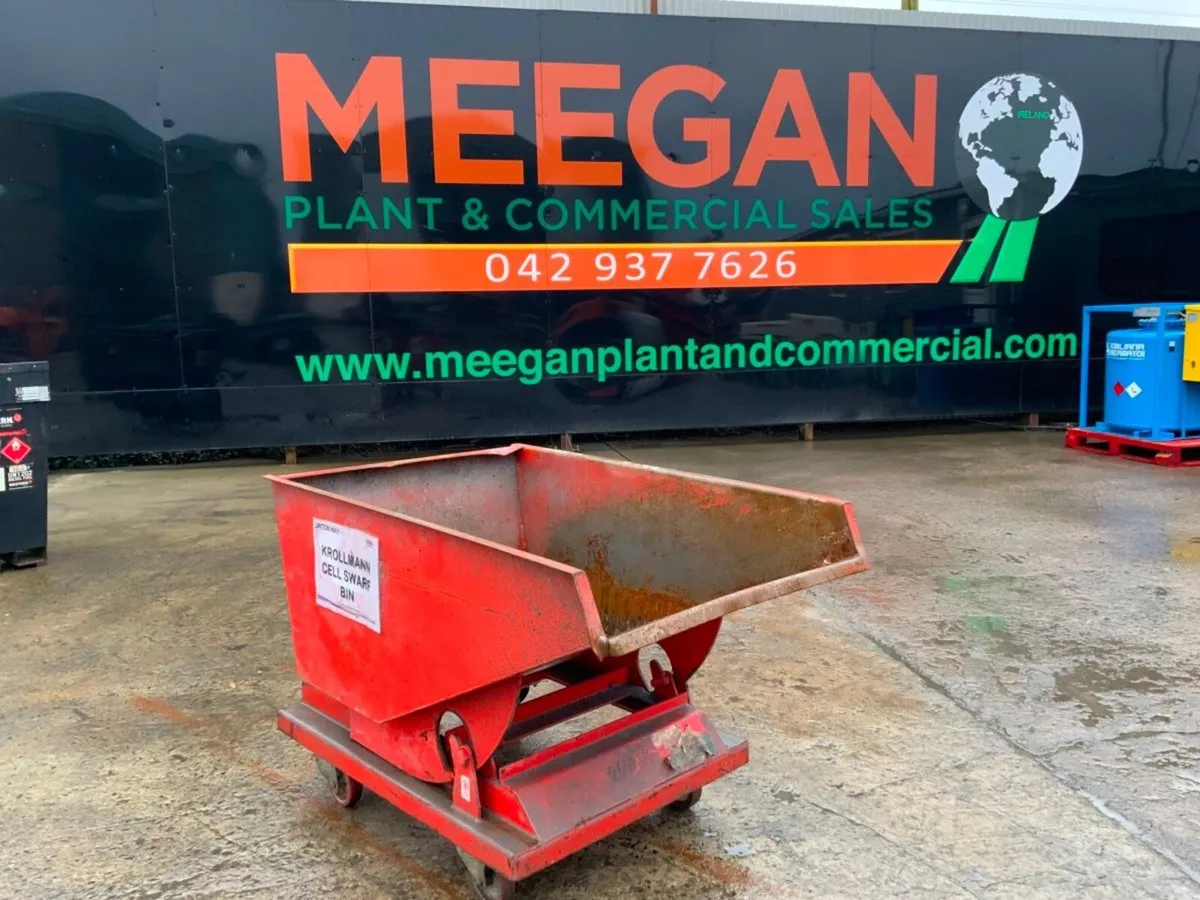 0.5yds SELF TIPPING FORKLIFT SKIP.......715v. - Image 1