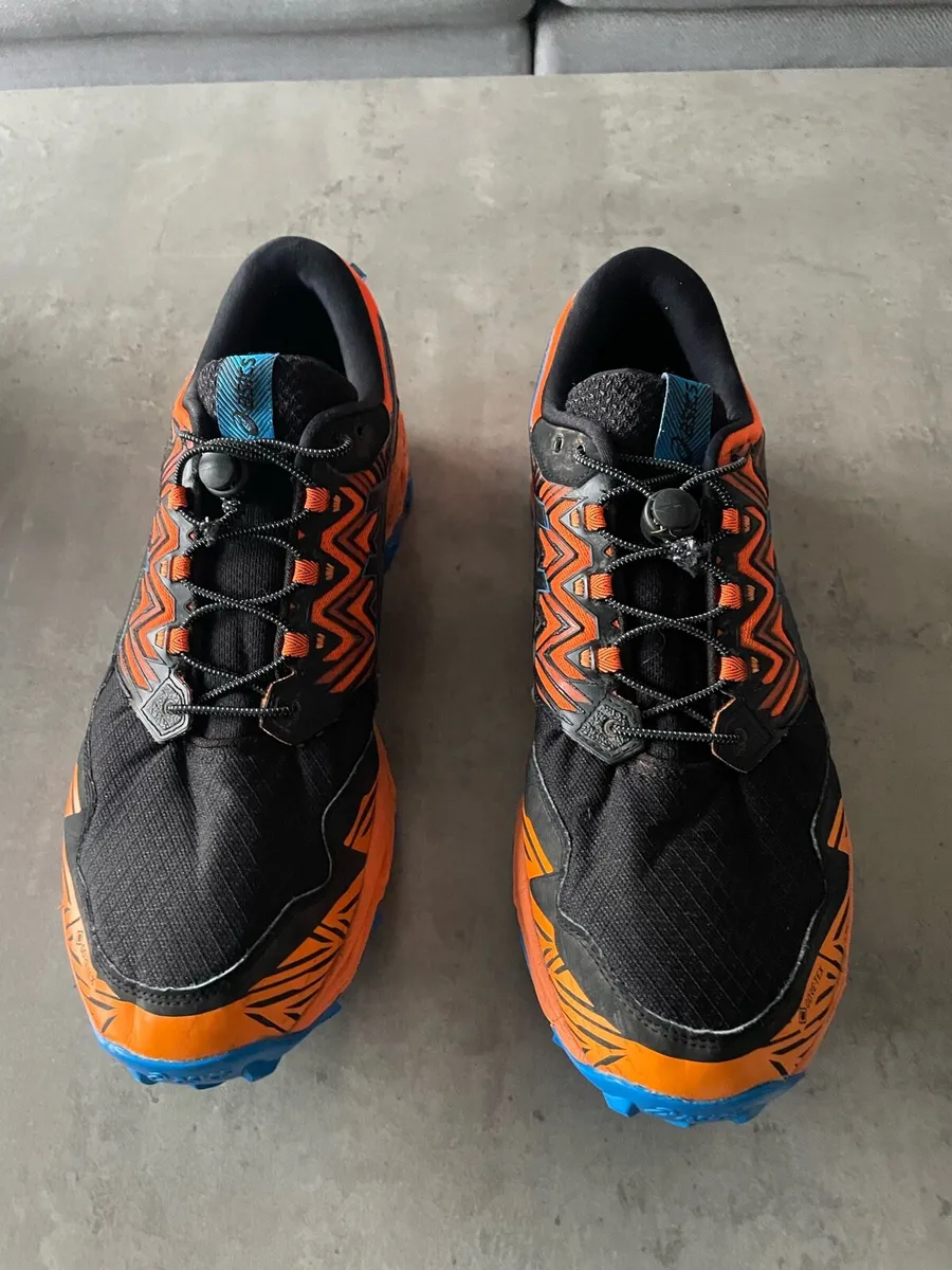 ASICS Goretex trail runners size 46 - Image 1