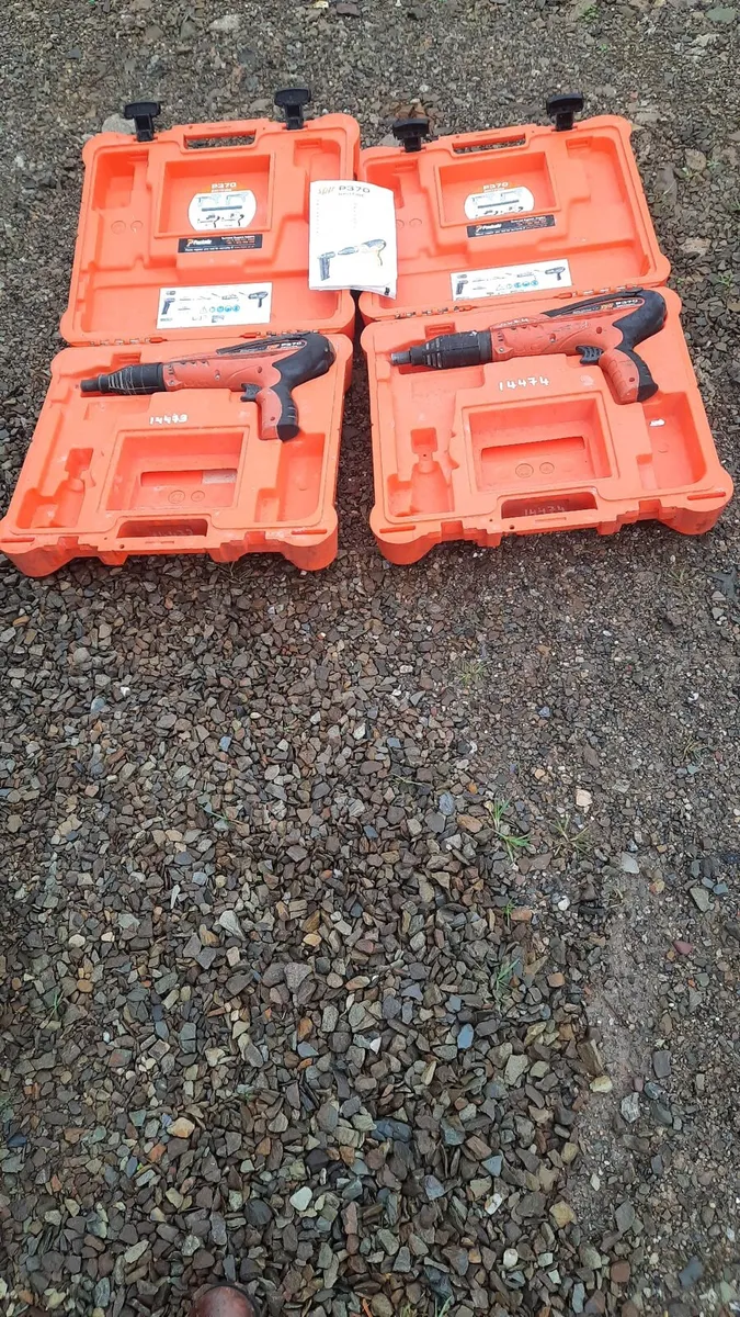 Concrete nail guns x 2 perfect condition - Image 3