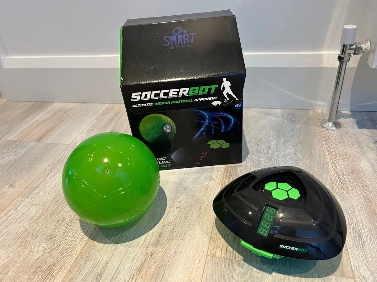 Soccerbot indoor football game - Image 2