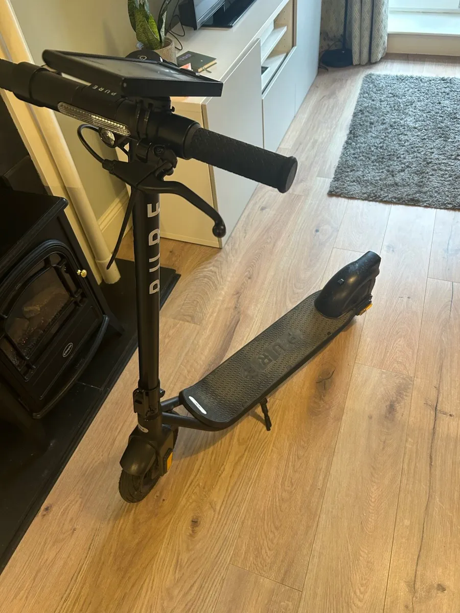 Pure Air 5 Electric Scooter – Excellent Condition - Image 1