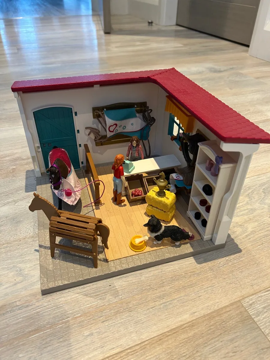Schleich Horseclub shop & tack room - Image 1