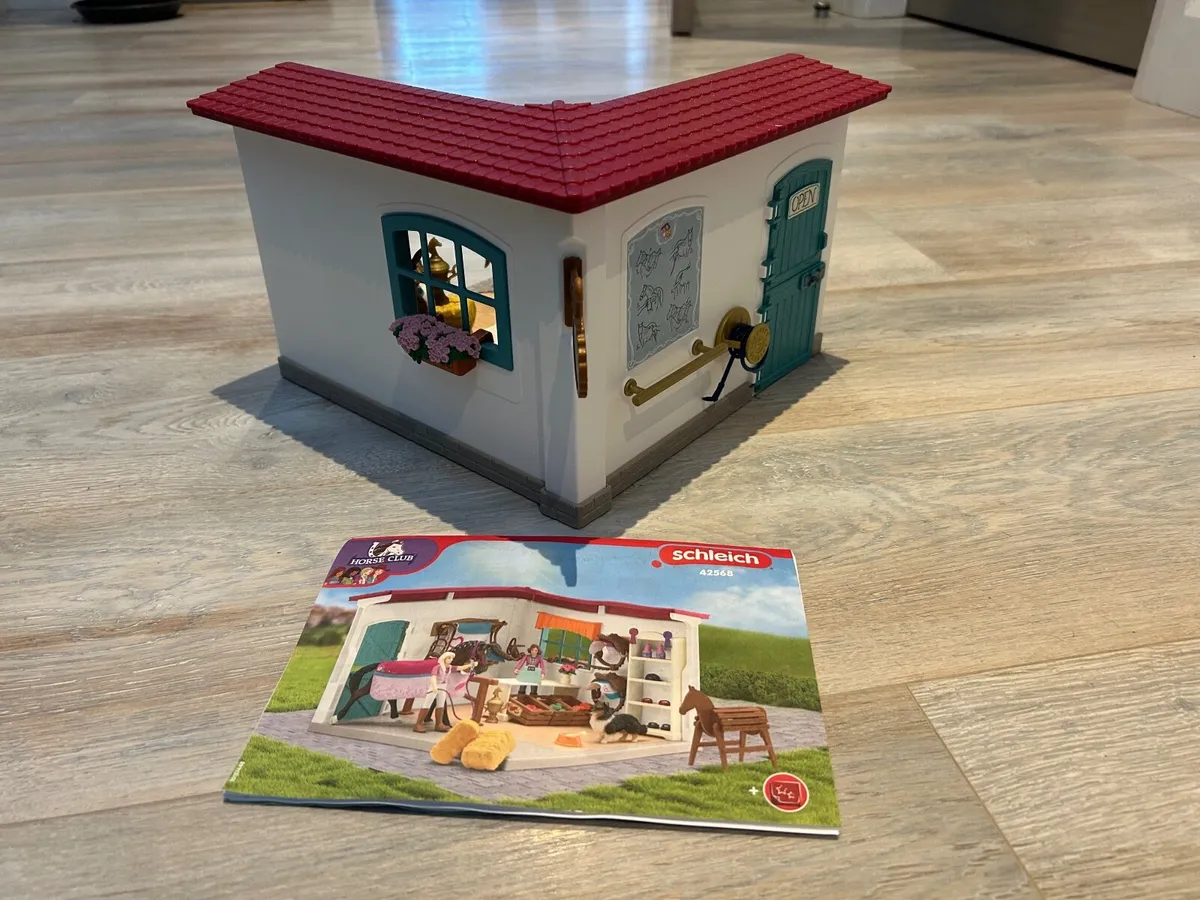Schleich Horseclub shop & tack room - Image 3