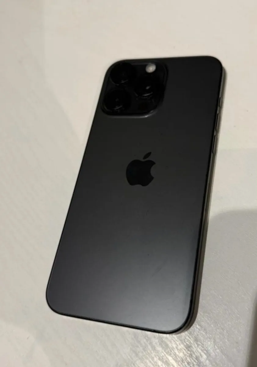 iPhone 15 pro max 256gb - Image 3