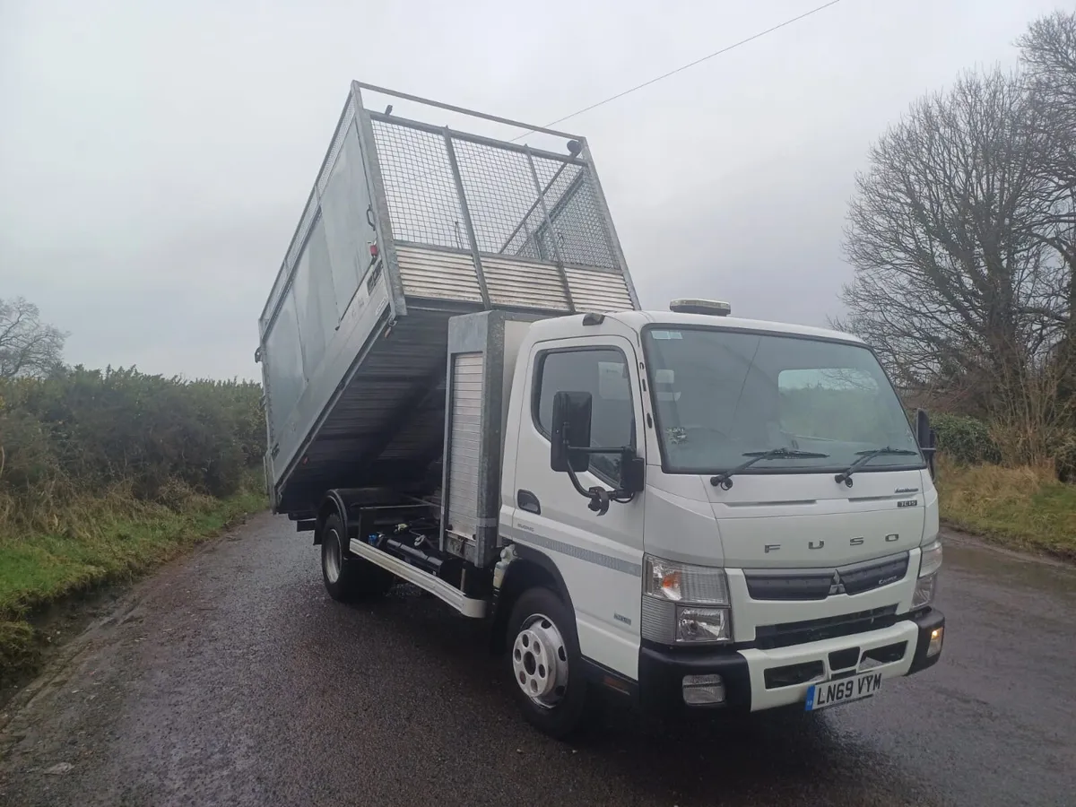 🛞Mitsubishi Canter Tipper 2019 - Image 2