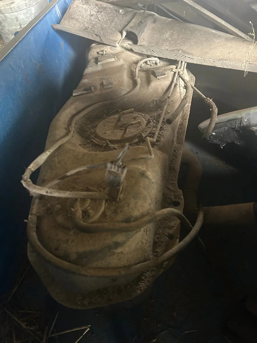 Mitsubishi Pajero - Image 1