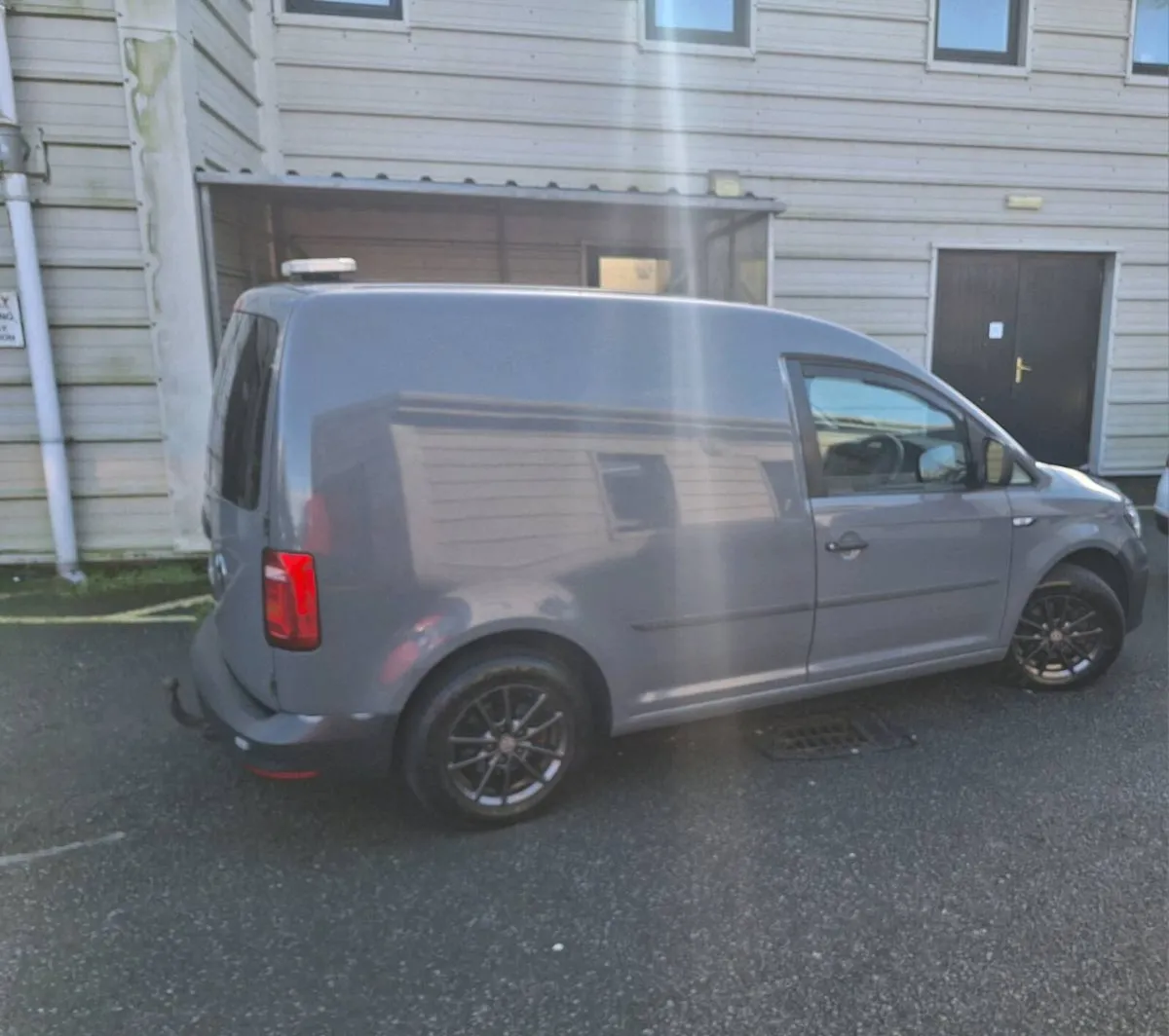 Volkswagen Caddy 2016 - Image 1