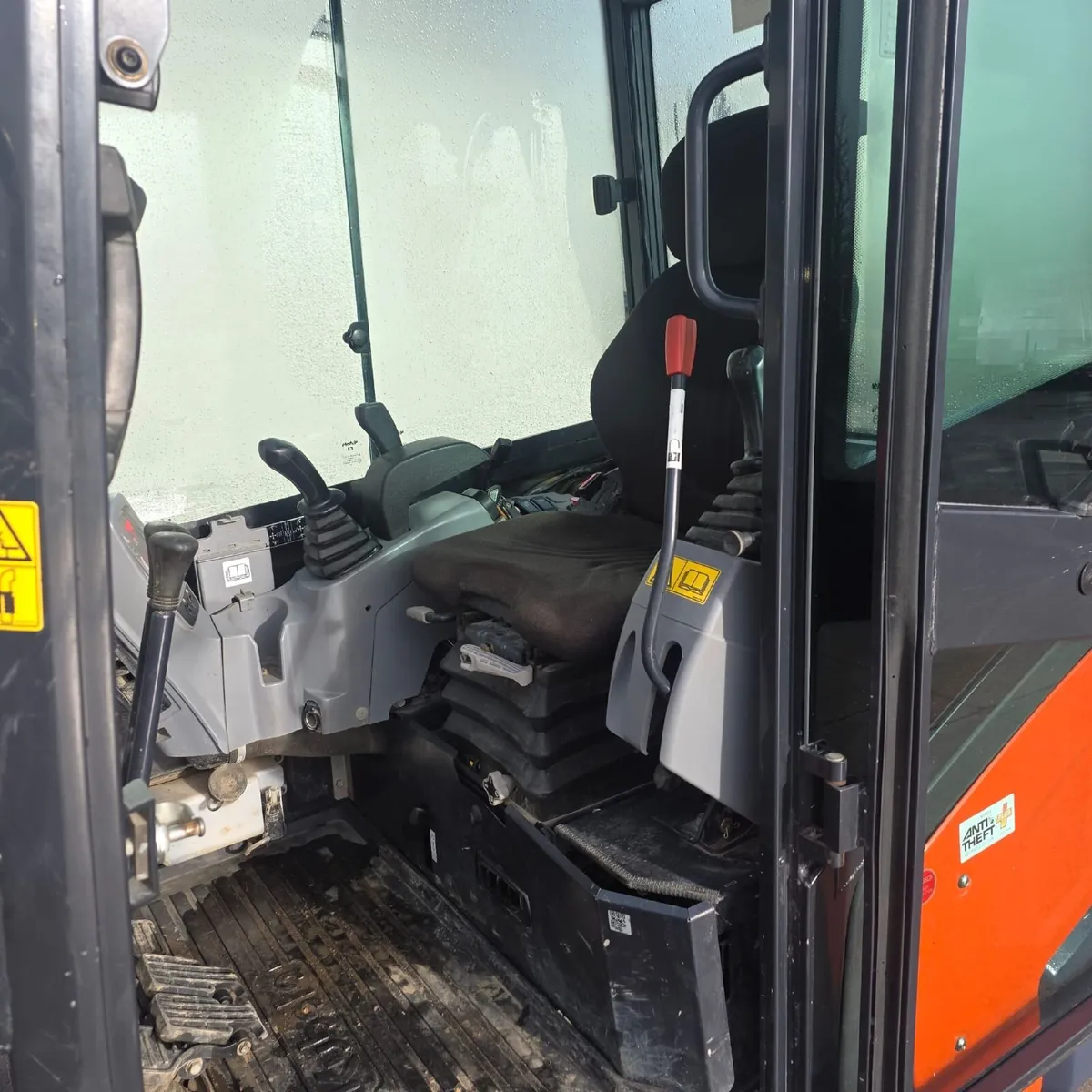 Kubota Excavator - Image 2