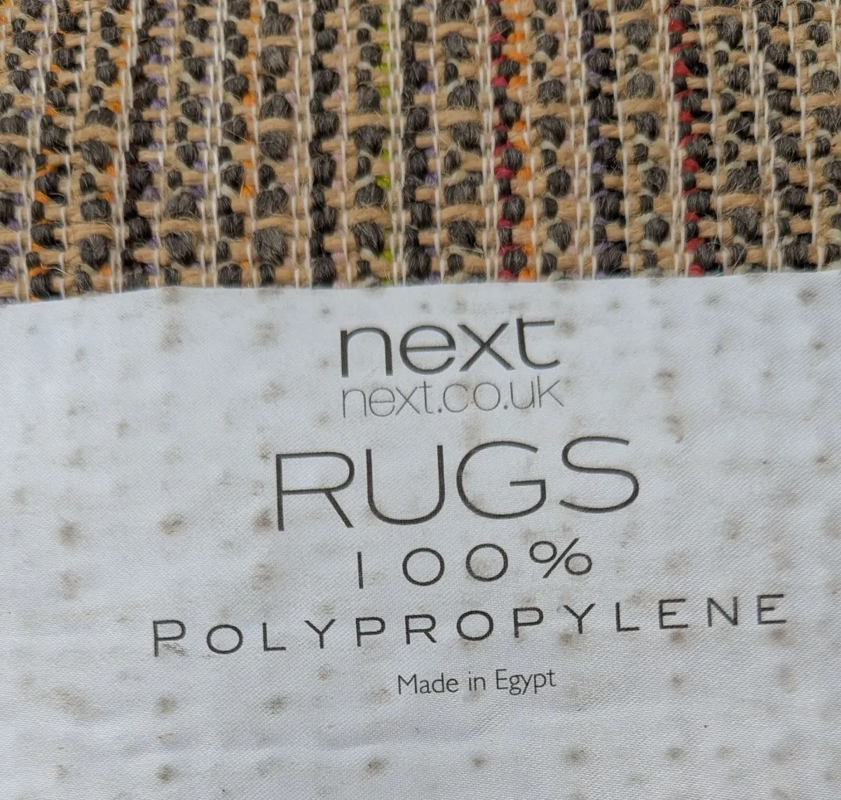 Large Rug in Immaculate Condition - Image 3