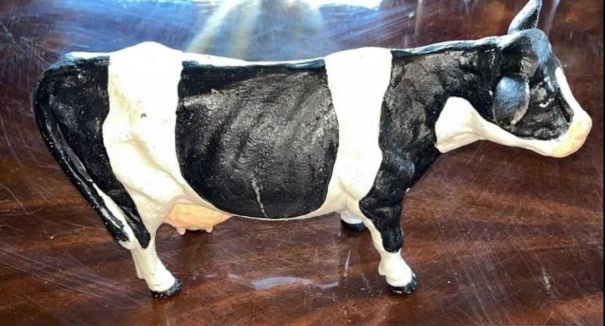 Large cast iron cow - Image 2