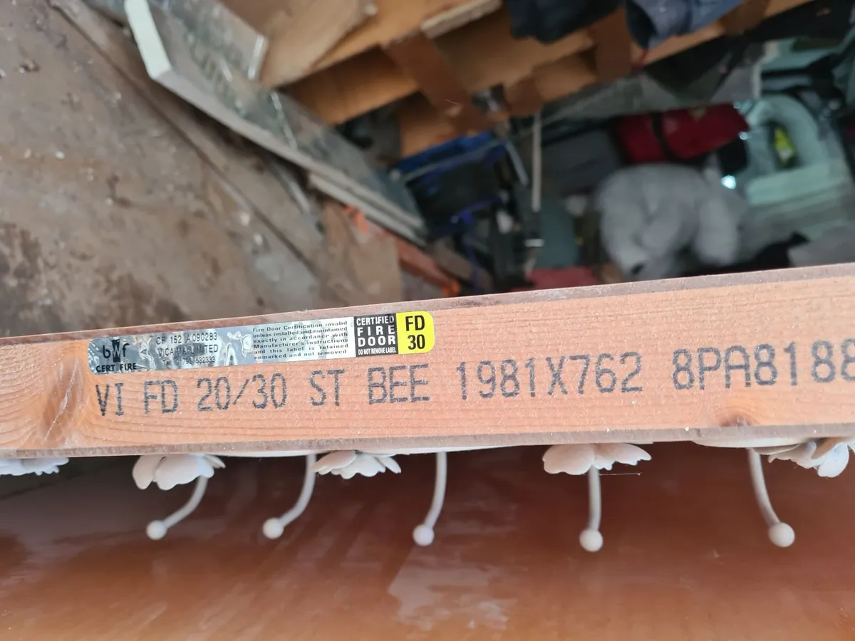 8 x Beach finish internal fire-check doors - Image 3