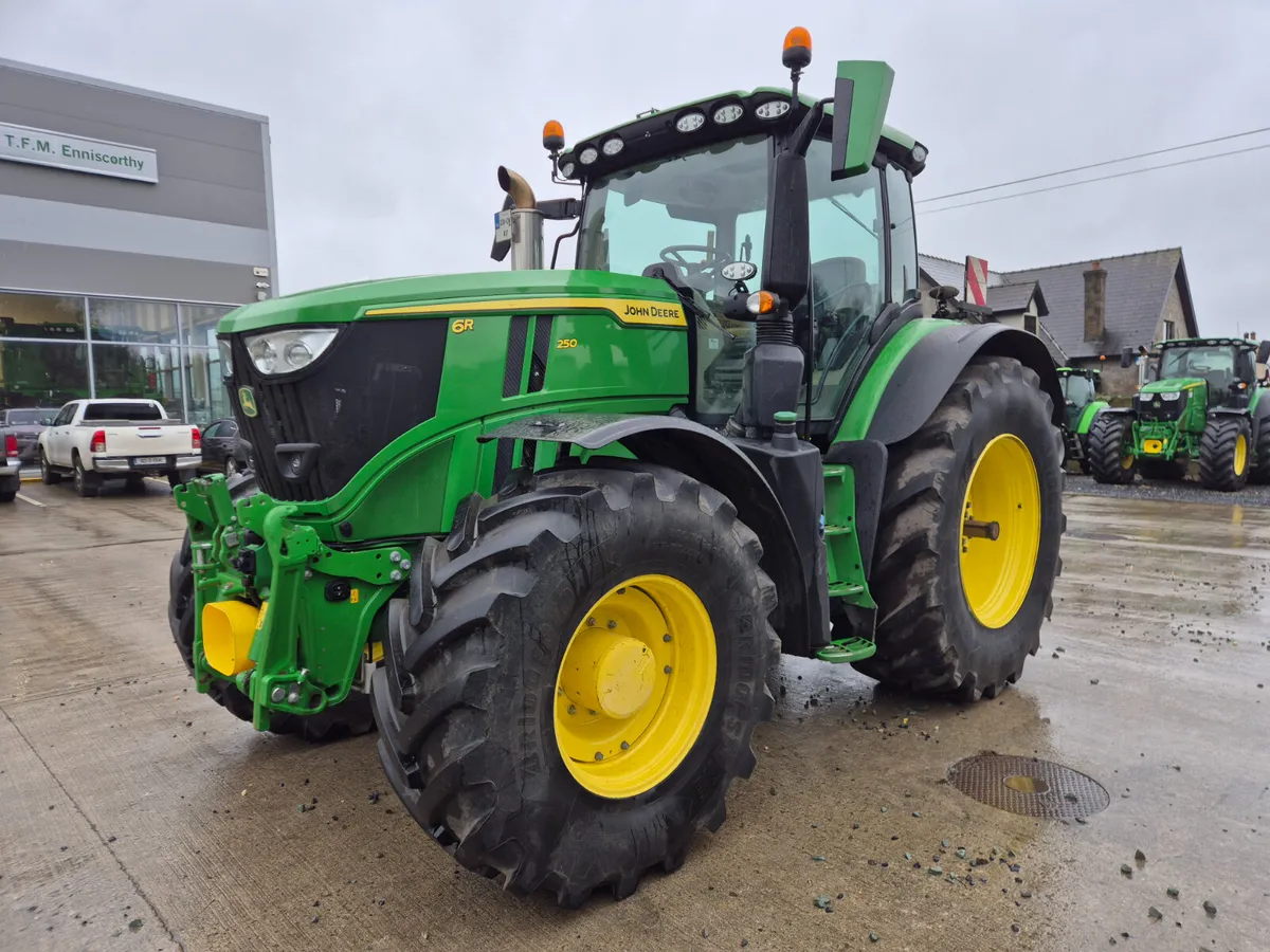 John Deere 6R 250 2023 - Image 1