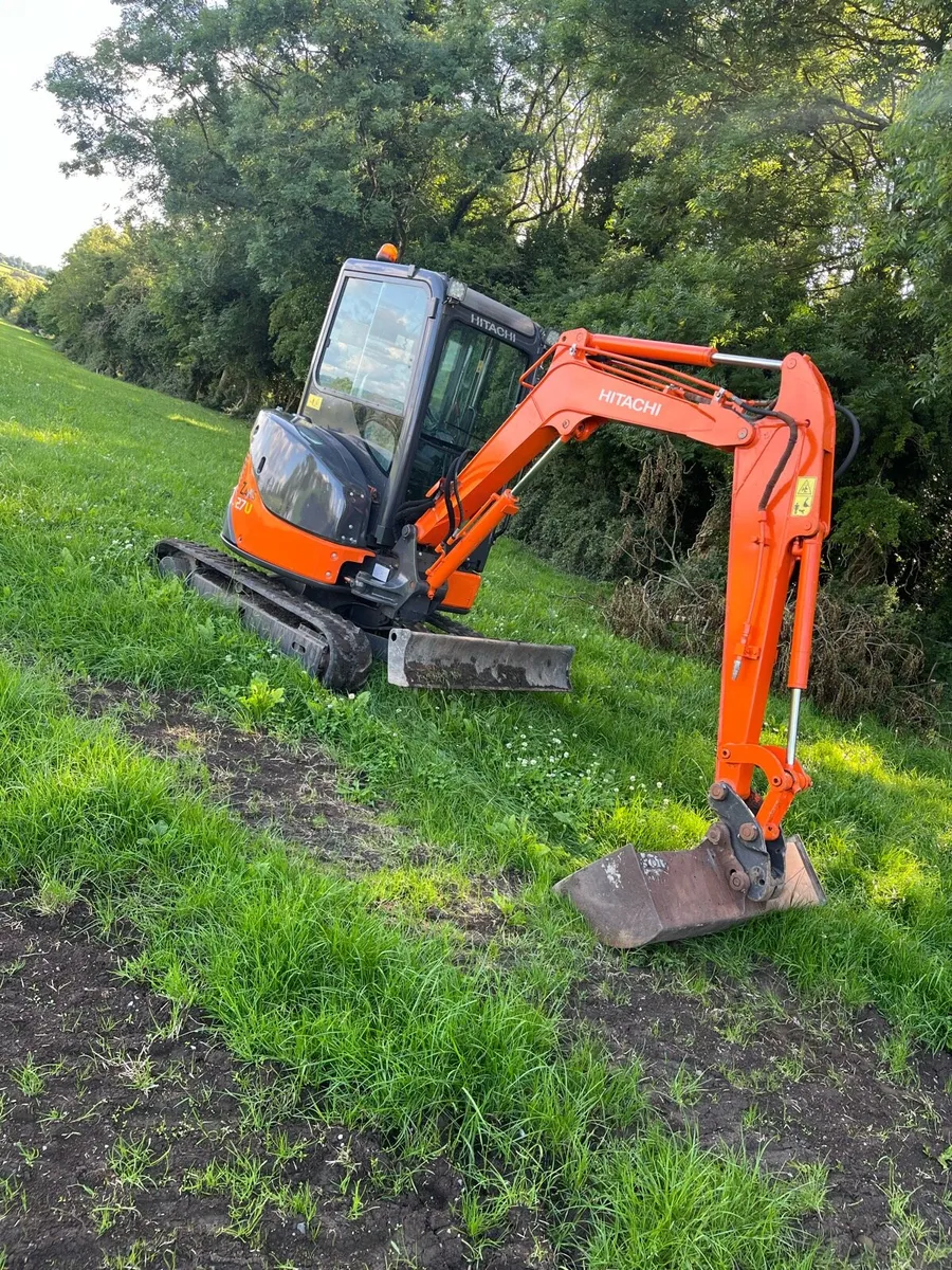 Mini Digger for hire