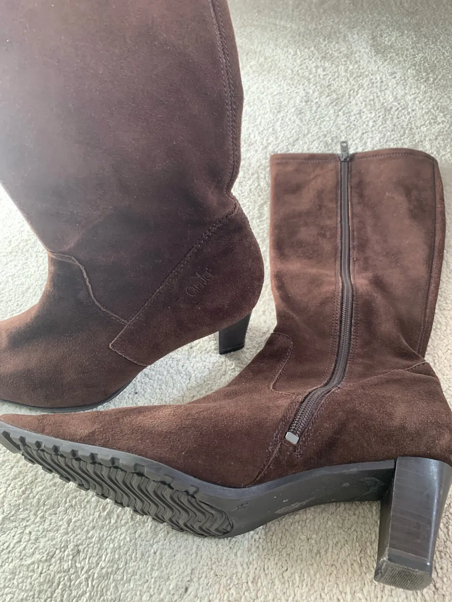 Suede boots - Image 3