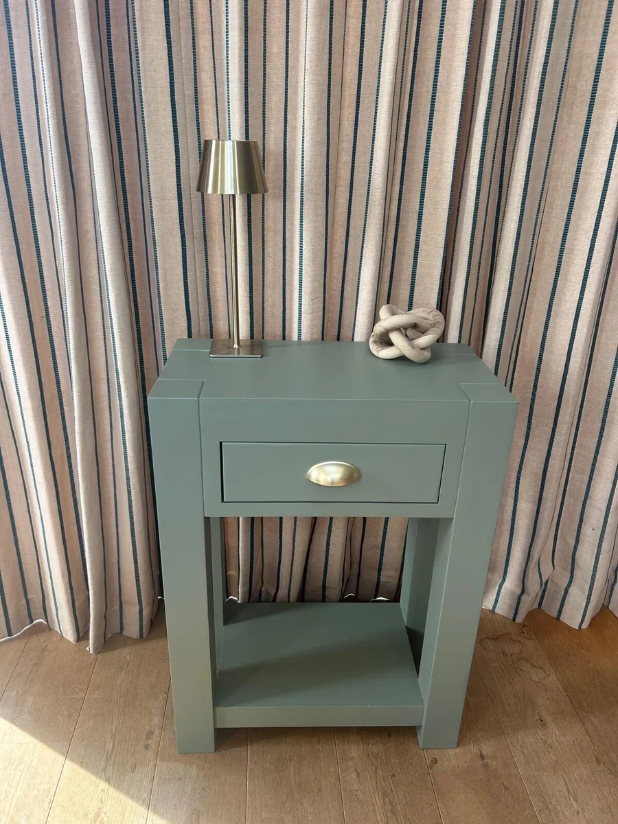 Hall table / end table - Image 2