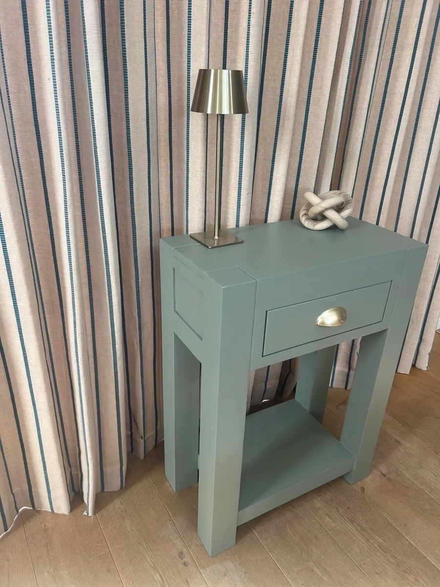 Hall table / end table - Image 3