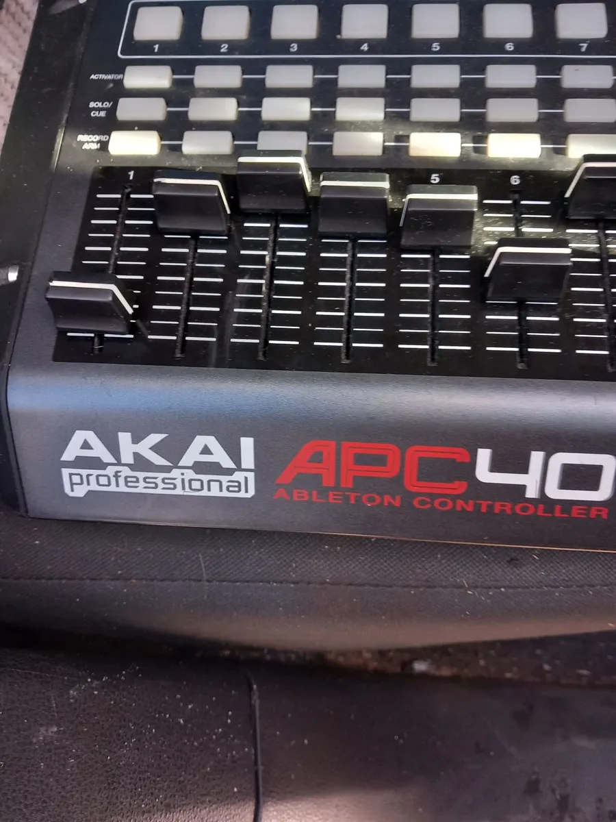 Akai, dj mixer. - Image 2