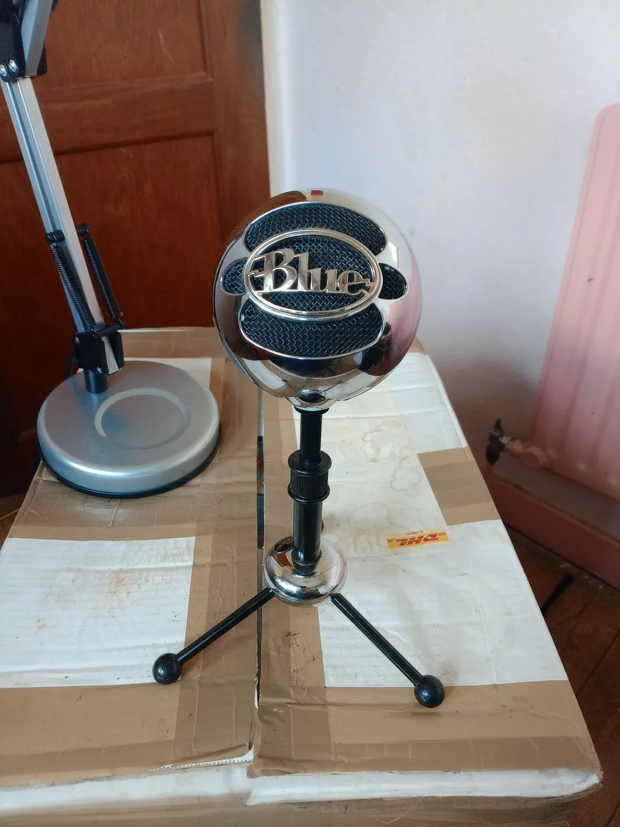 Blue Snowball Microphone - Image 1