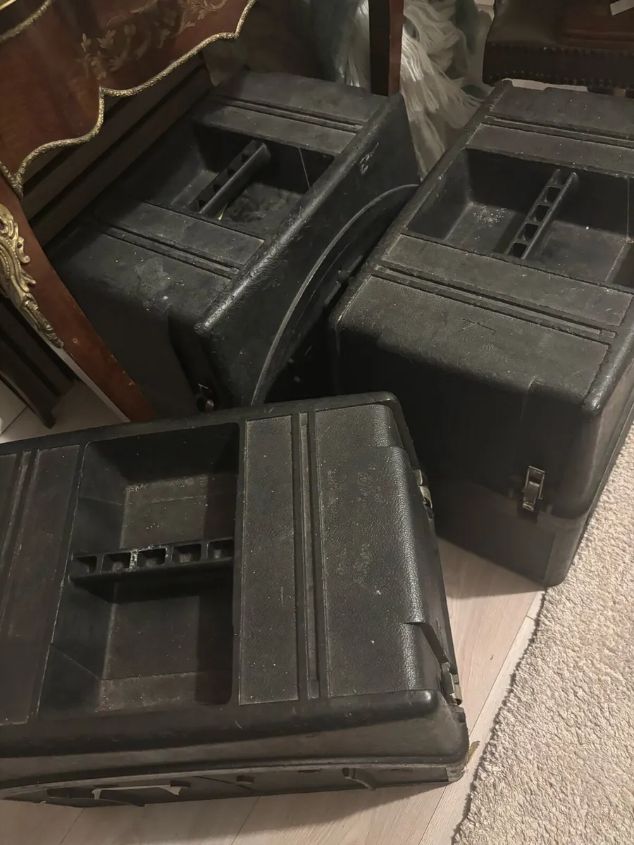 3 x Bose 802 speakers - Image 2