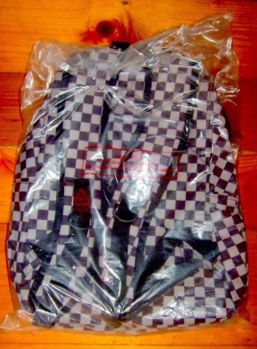 BNWT Daved & Goliath Backpack Ex Harrods - Image 2