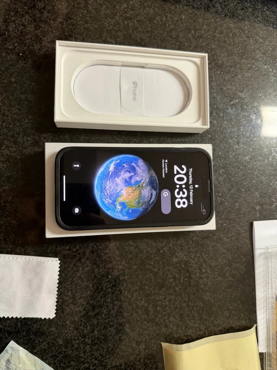 iPhone 13 128gb - Image 1