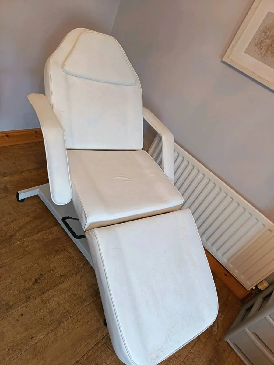 Beauty bed - Image 2