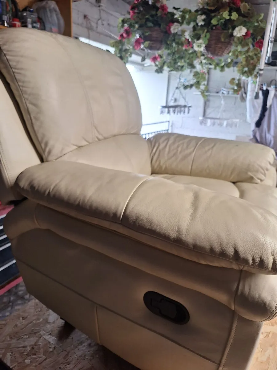 Cream leather recliner armchair - Image 2