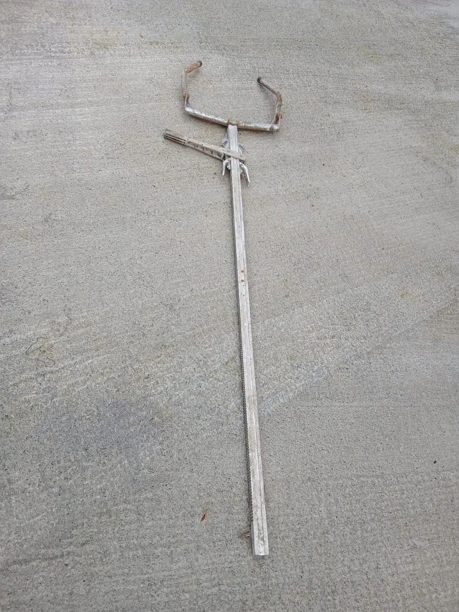 Calving jack - Image 1