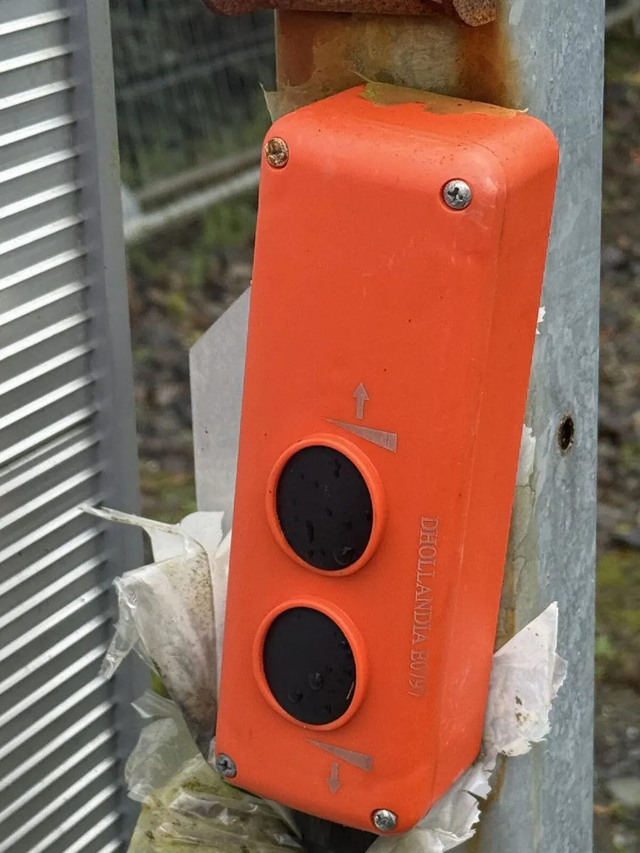 New Electric Tail Lift **Online Auction** - Image 4