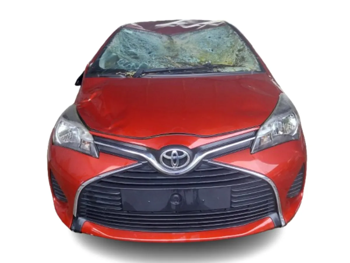 2015 TOYOTA YARIS For Breaking/Dismantling - Image 2