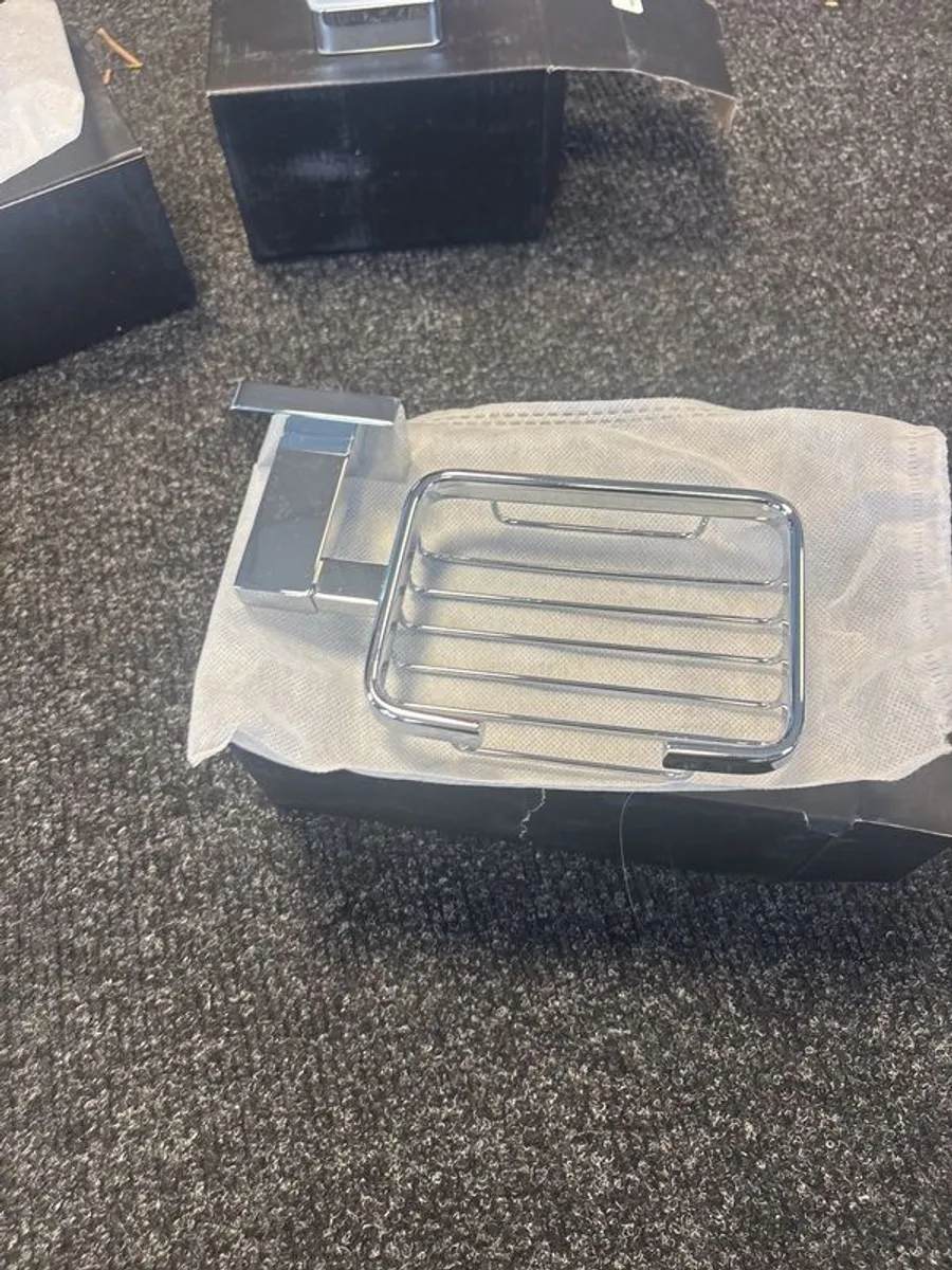 Square Luxury Bathroom Accessories Chrome - Image 4