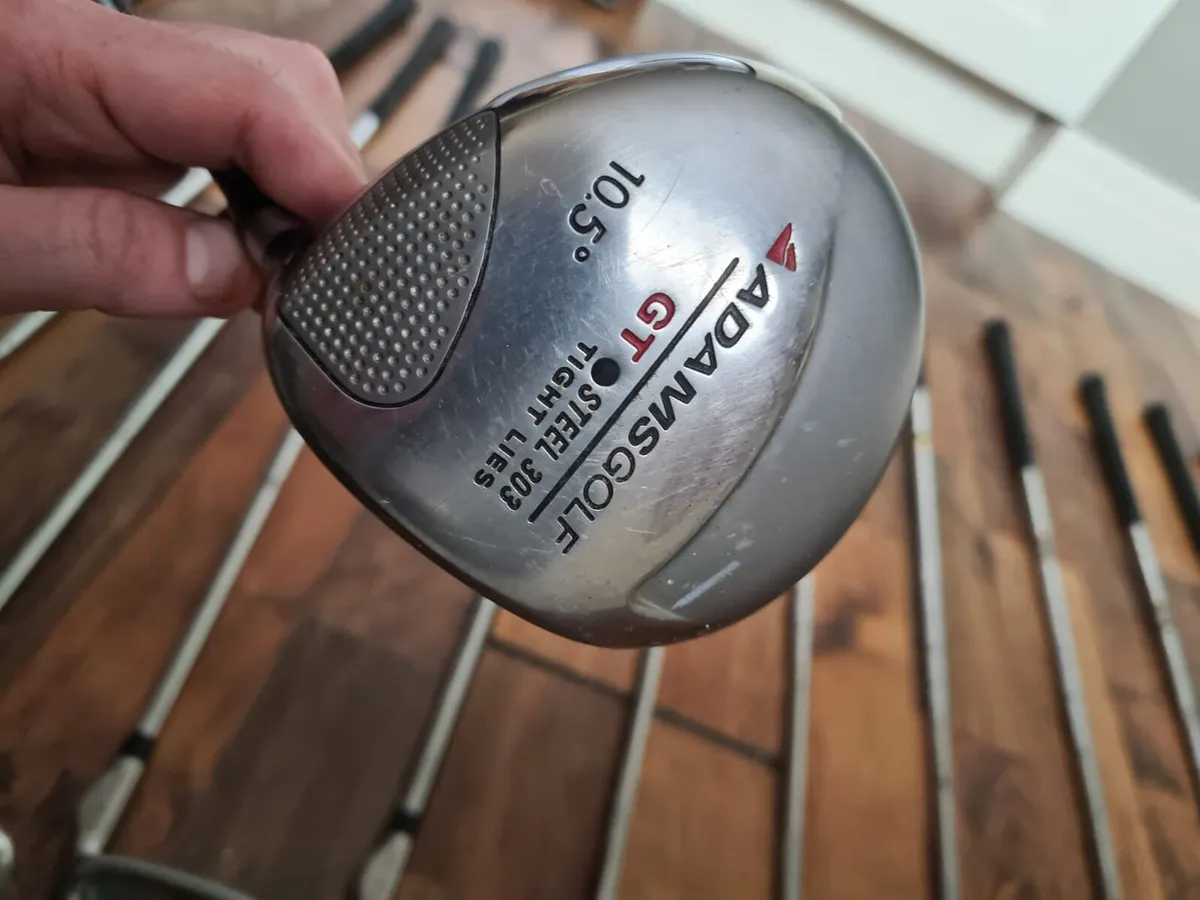 Golf club set and balls - Image 3