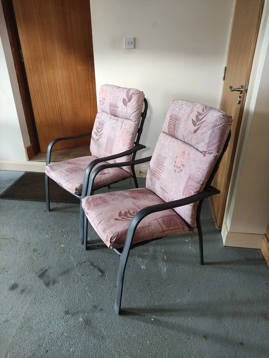 Garden Chairs x 4 - Image 2