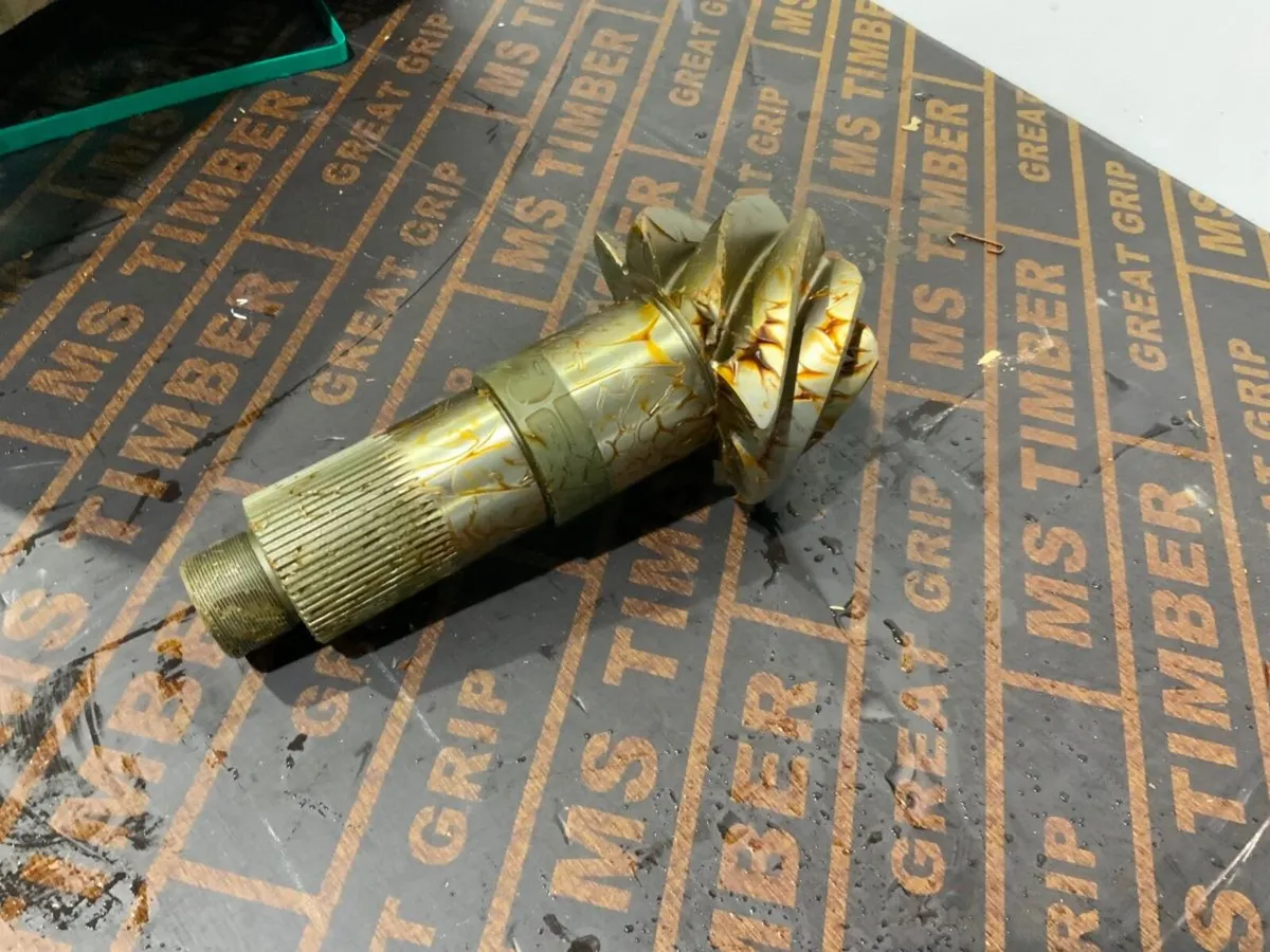 UNUSED CASE LOADER PINION GEAR......47870196. - Image 3