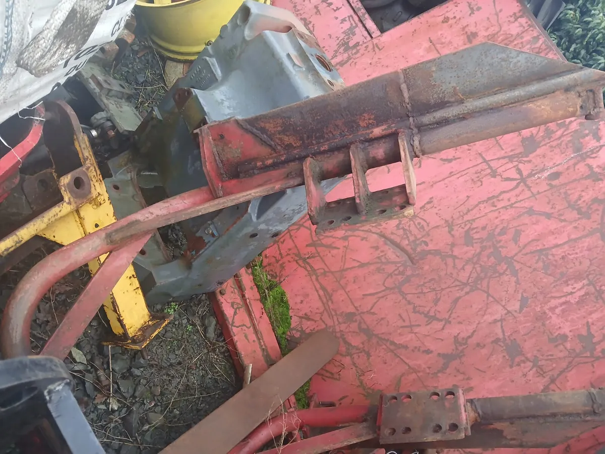 CHEAP FRONT LOADERS TO CLEAR - Image 4