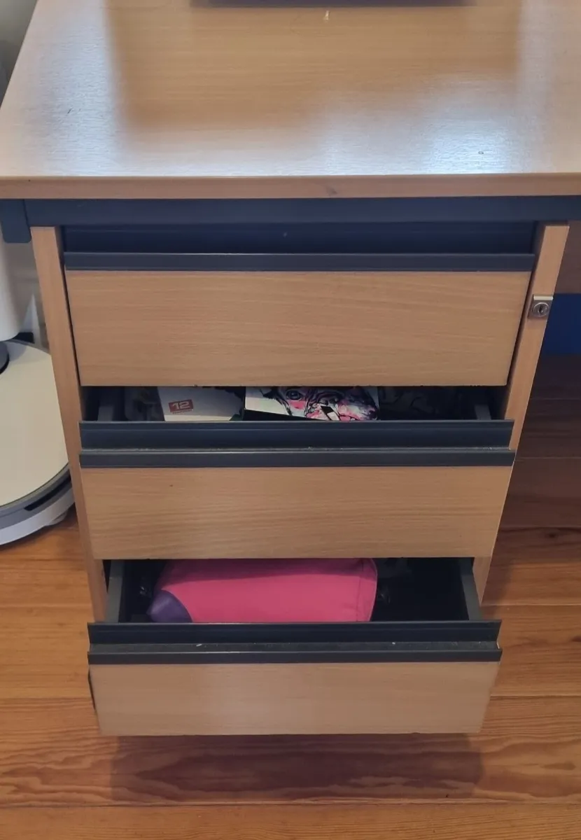 Desk & chair office, study, school work, computer - Image 2