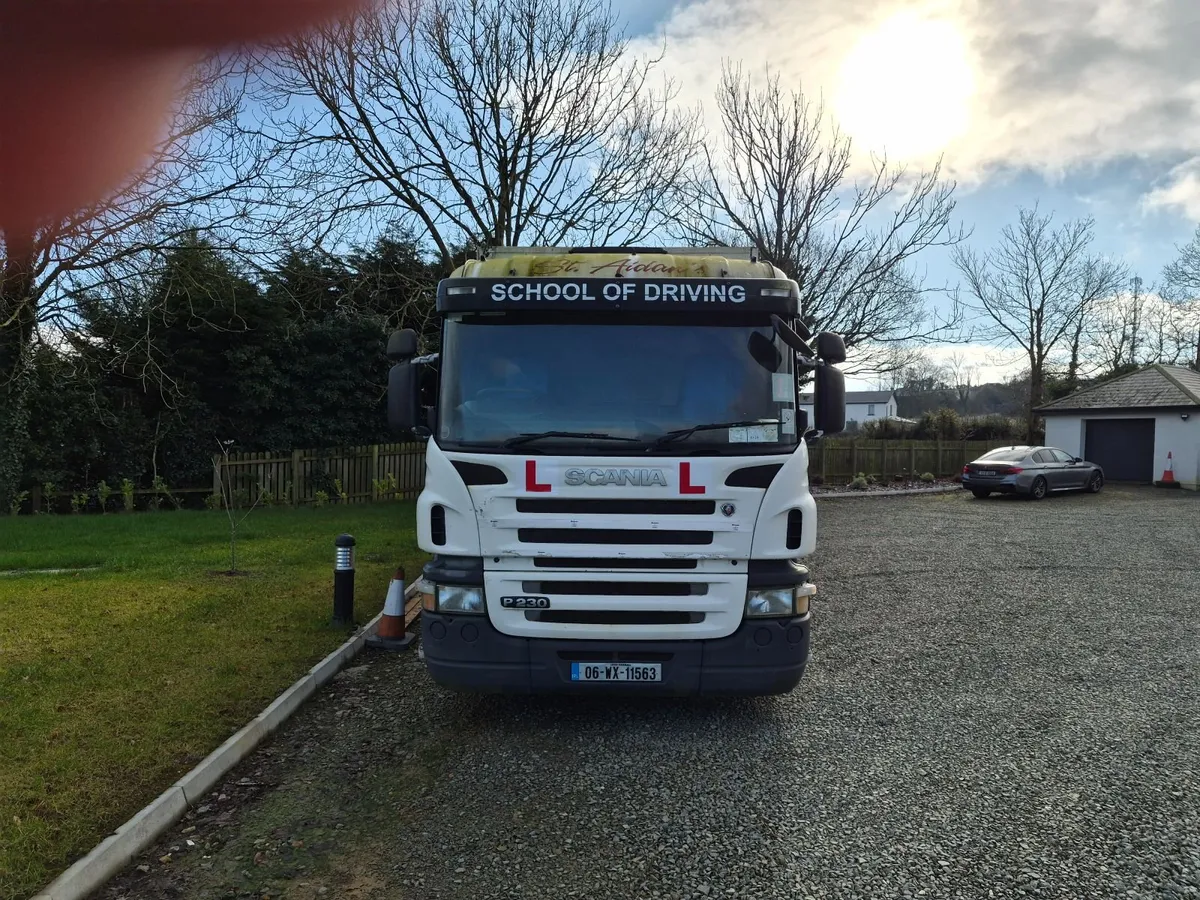 2006 Scania P230 - Image 2