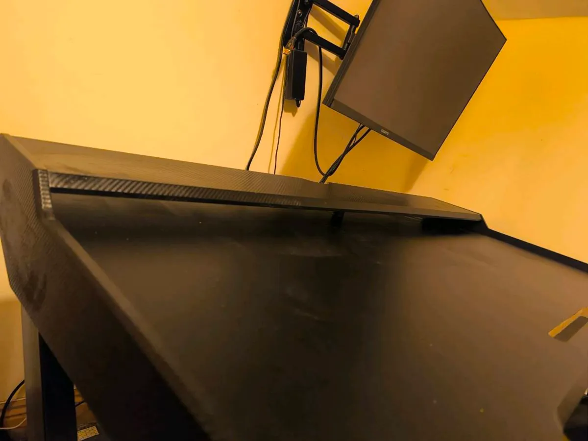 Gaming Desk / Computer Desk – Great Condition - Image 2