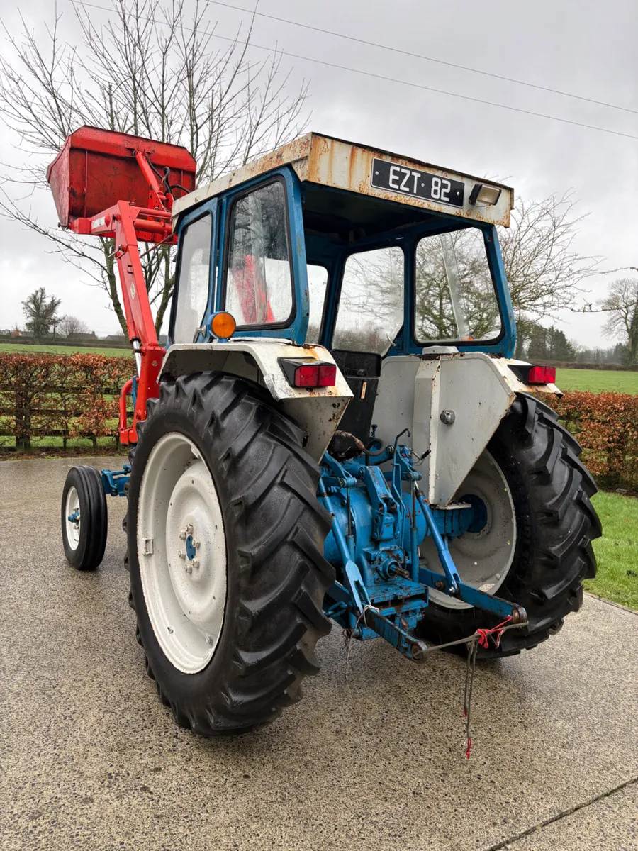 Ford  4000 Tractor - Image 4
