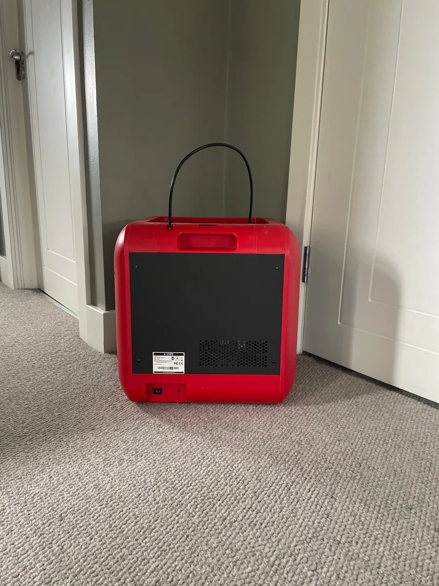 Flashforge Finder 3D printer with filament - Image 4