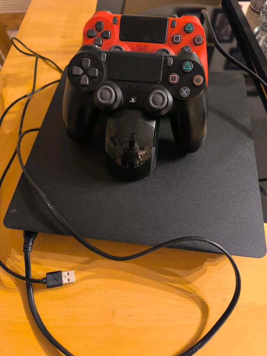 PlayStation 4 Slim - Fully Working