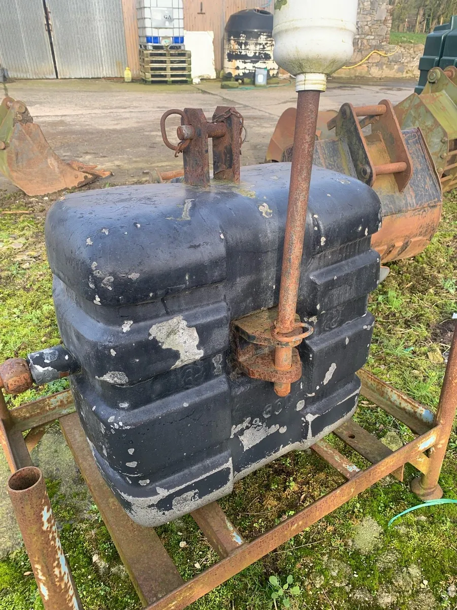 600KG Concrete Weight