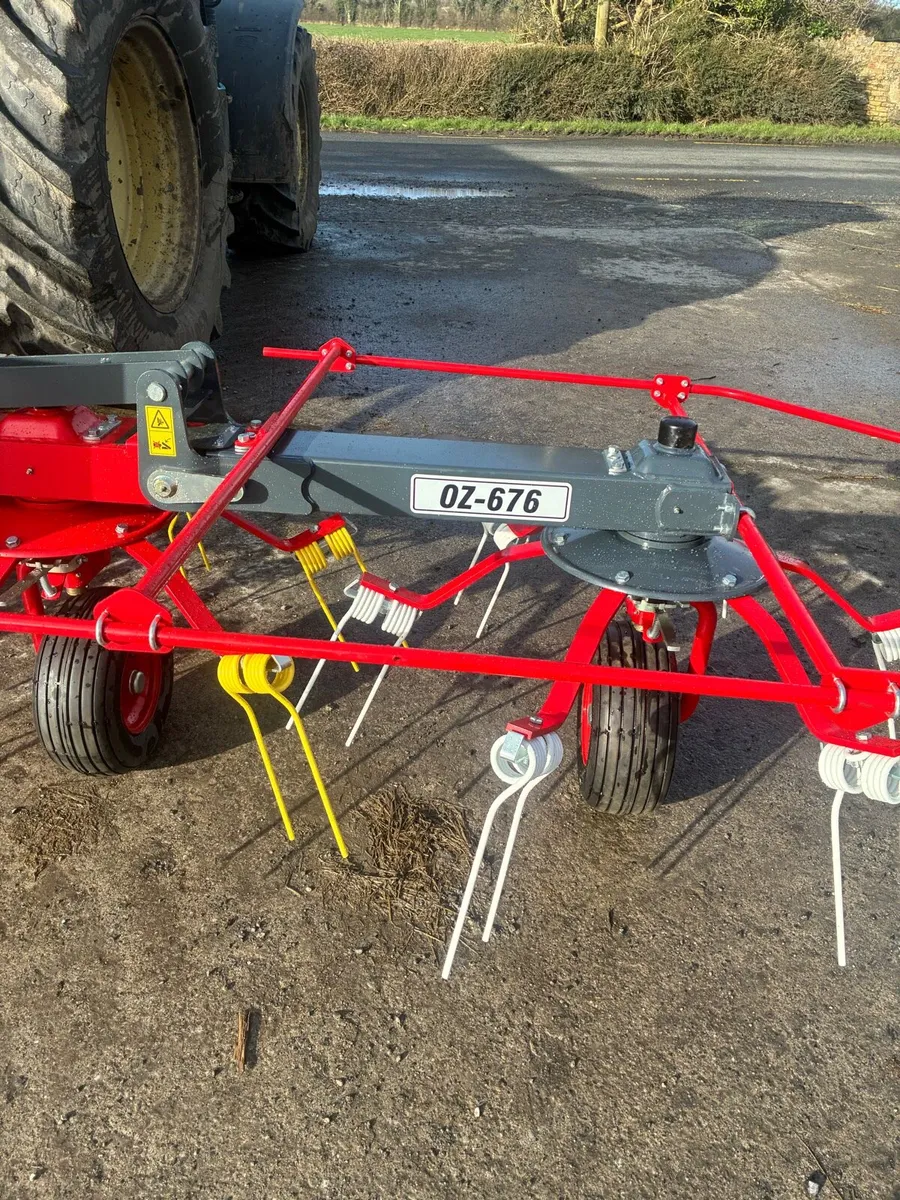 Rozmital OZ-676 6 rotor Tedder - Image 4