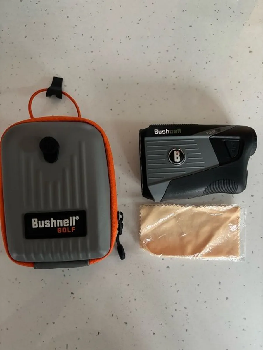 Bushnell V5 Range Finder