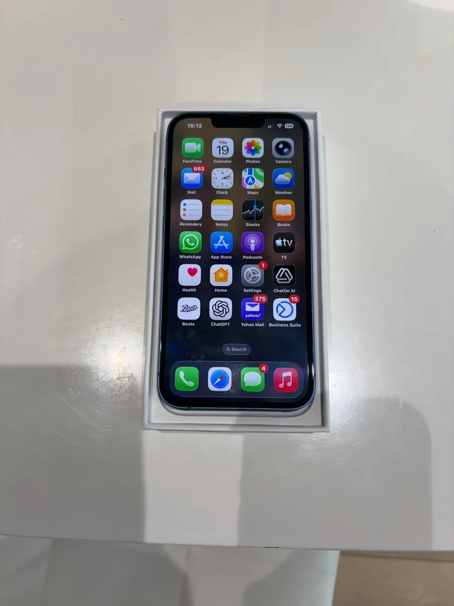 Apple 13 128GB - Image 1